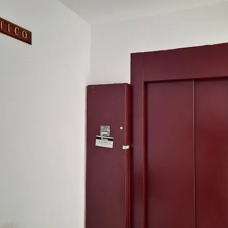 Atico Duplex Marques De Reyes דירה