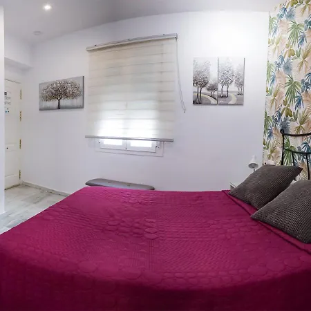 Atico Duplex Marques De Reyes * 세비야