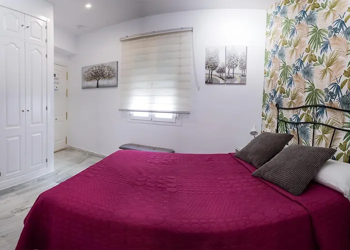 Atico Duplex Marques De Reyes * 세비야